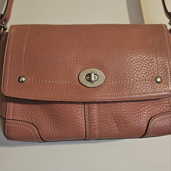 Coach Hamilton 13957 Vintage Leather Shoulder Bag-Salmon Pink-Turnlock C… - Picture 3 of 14